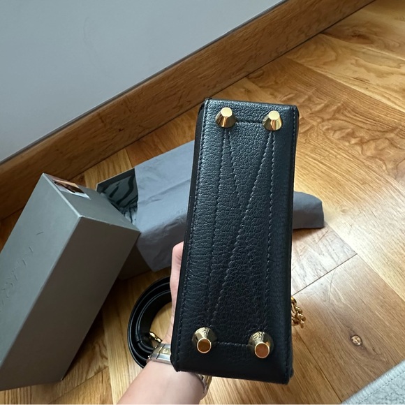 ALEXANDER MCQUEEN
Black Goatskin Leather Box Bag 19 - Picture 6 of 15